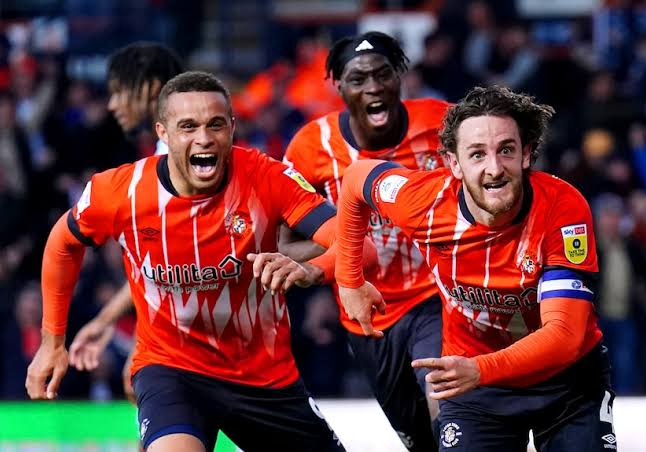 67421 luton town ends 31 year absence with a win against coventry to return to epl