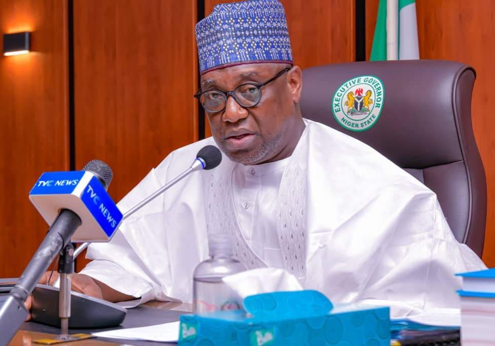6747 niger governor sani bello orders security personnel to go after catholic priests killers