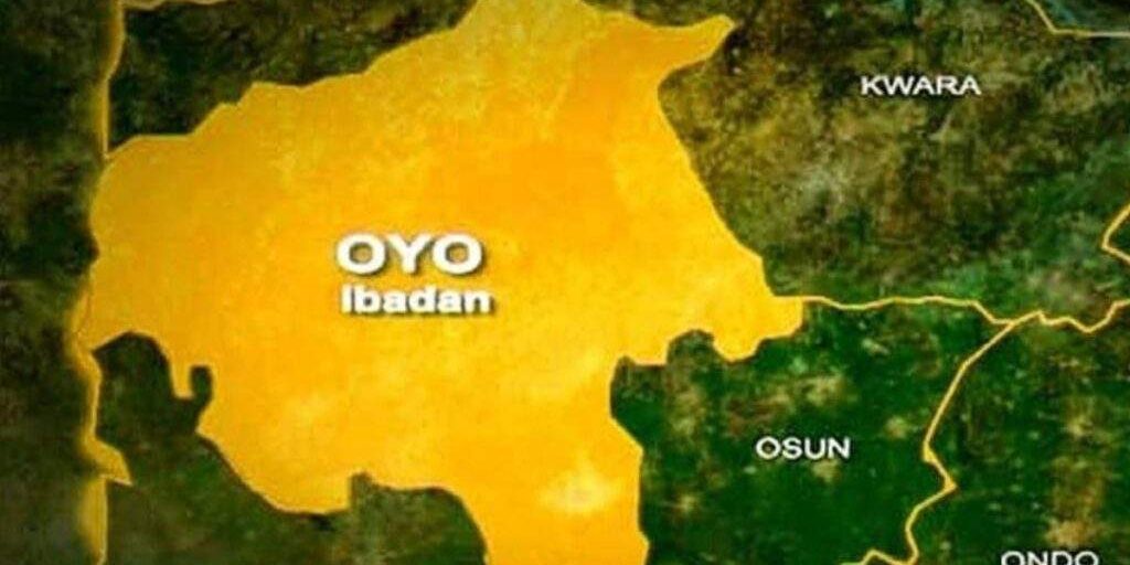 67546 suspected yoruba nation agitators reportedly invade and hijack amuludun fm radio station in ibadan 67546 suspected yoruba nation agitators reportedly invade and hijack amuludun fm radio station in ibadan