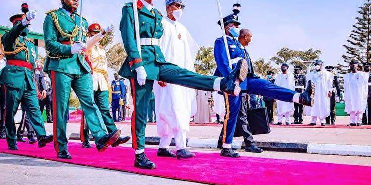 6821 buhari arrives national arcade for armed forces remembrance day 6821 buhari arrives national arcade for armed forces remembrance day