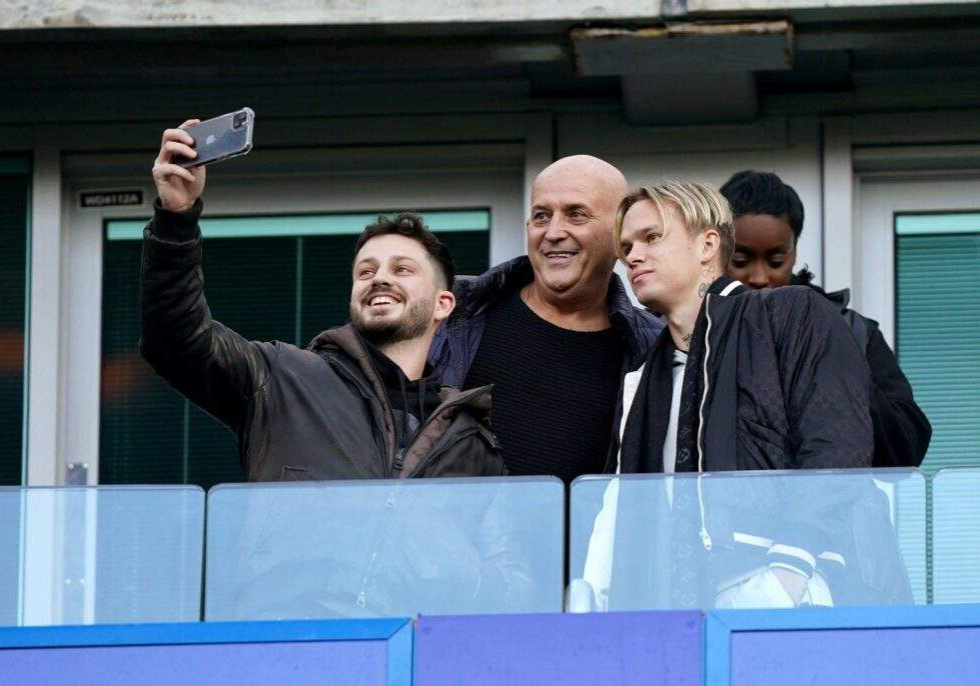 6836 epl mudryk arrives at stamford bridge to watch chelsea vs crystal palace photos