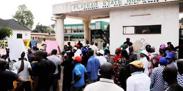 68792 plateau assembly resumes plenary after two month closure