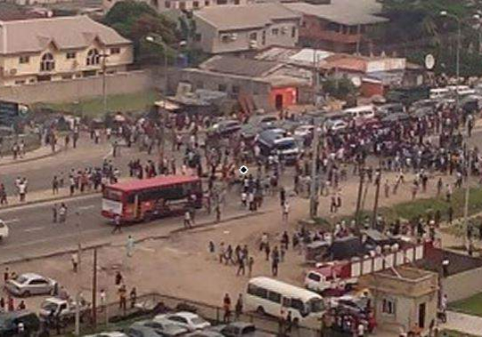 69303 lagos residents protest road conversion to market 69303 lagos residents protest road conversion to market