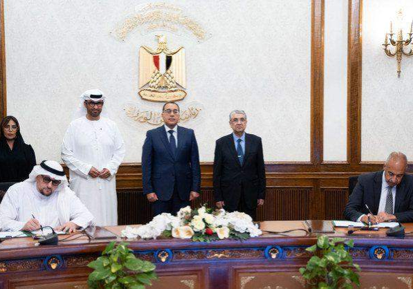 70969 egypt uae firm sign 10bn deal to build wind power plant