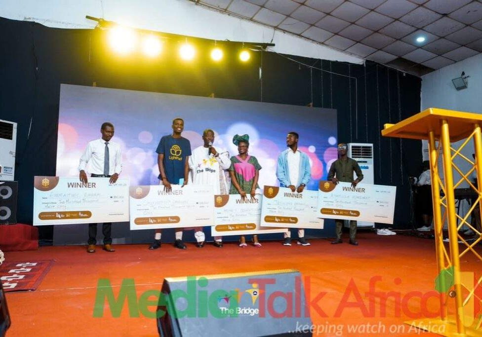 71032 pictorial leke adeboye gifts n2m to youth entrepreneurs on 41st birthday