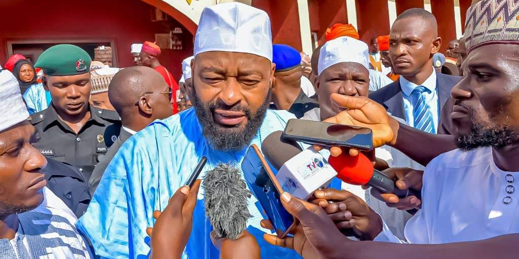 78585 niger gov bago condemns robbery at emirs palace 78585 niger gov bago condemns robbery at emirs palace