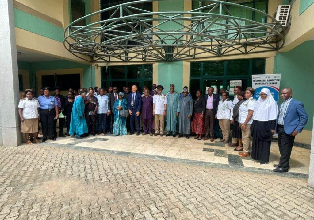 79159 nigeria calls for provision of functional sanitary facilities for waste management