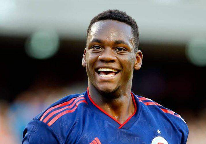 7962 aston villa agree 18m for colombia forward duran