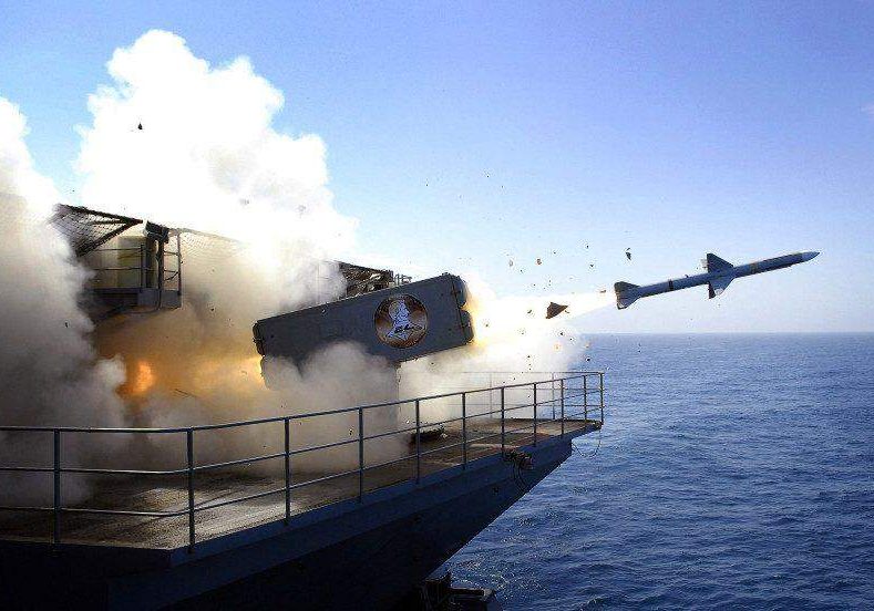 83112 nigerian navy destroys boat laden with stolen crude in bayelsa 83112 nigerian navy destroys boat laden with stolen crude in bayelsa