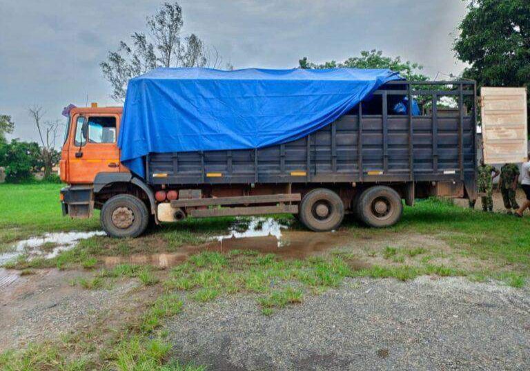 83151 nigerian troops intercept truck load of live ammunition in anambra