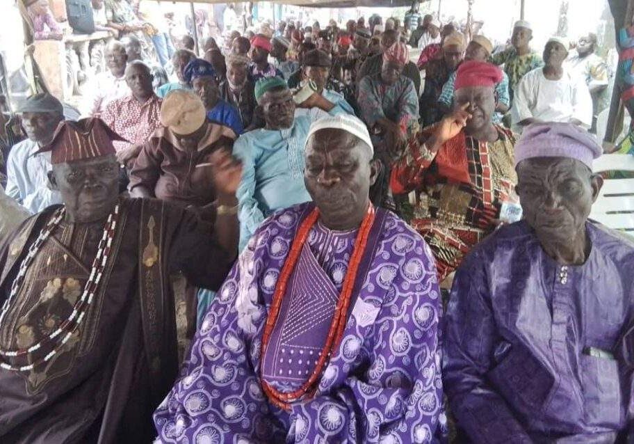 84983 oyo state communities condemn poor power supply by ibedc