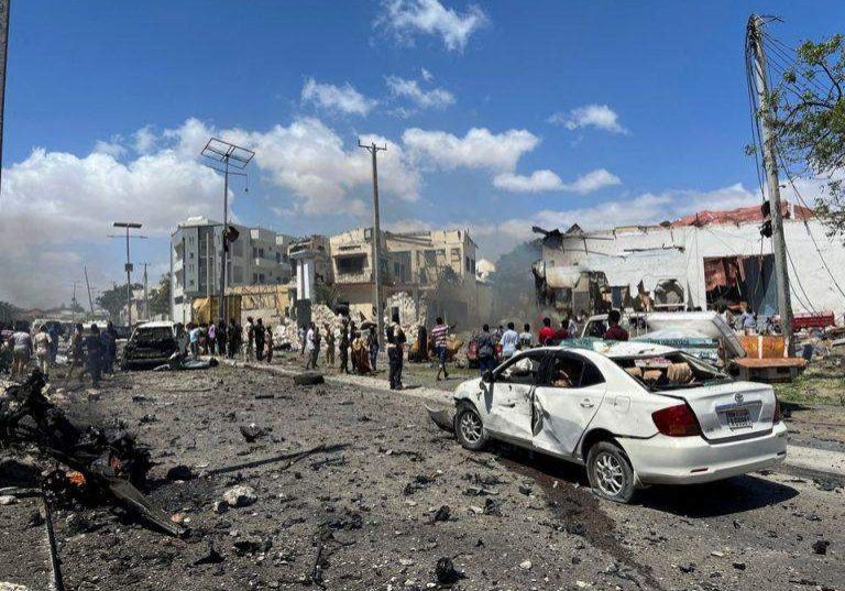 85509 suicide bomber kills 13 soldiers in somalia 85509 suicide bomber kills 13 soldiers in somalia