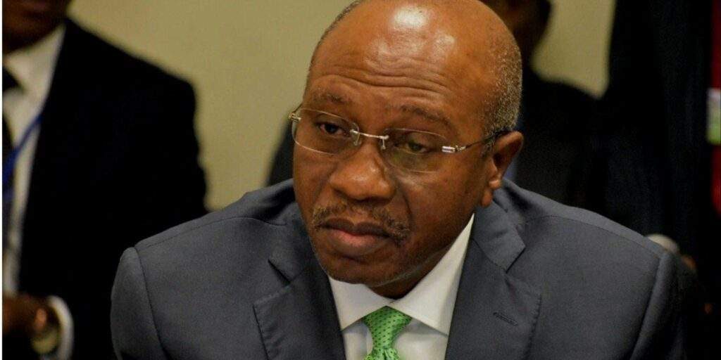 85825 drama in court as dss men of nigeria correctional services fight over emefiele video