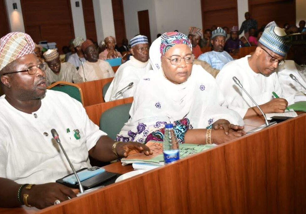 90874 reps promise to probe further on commissions job racketeering