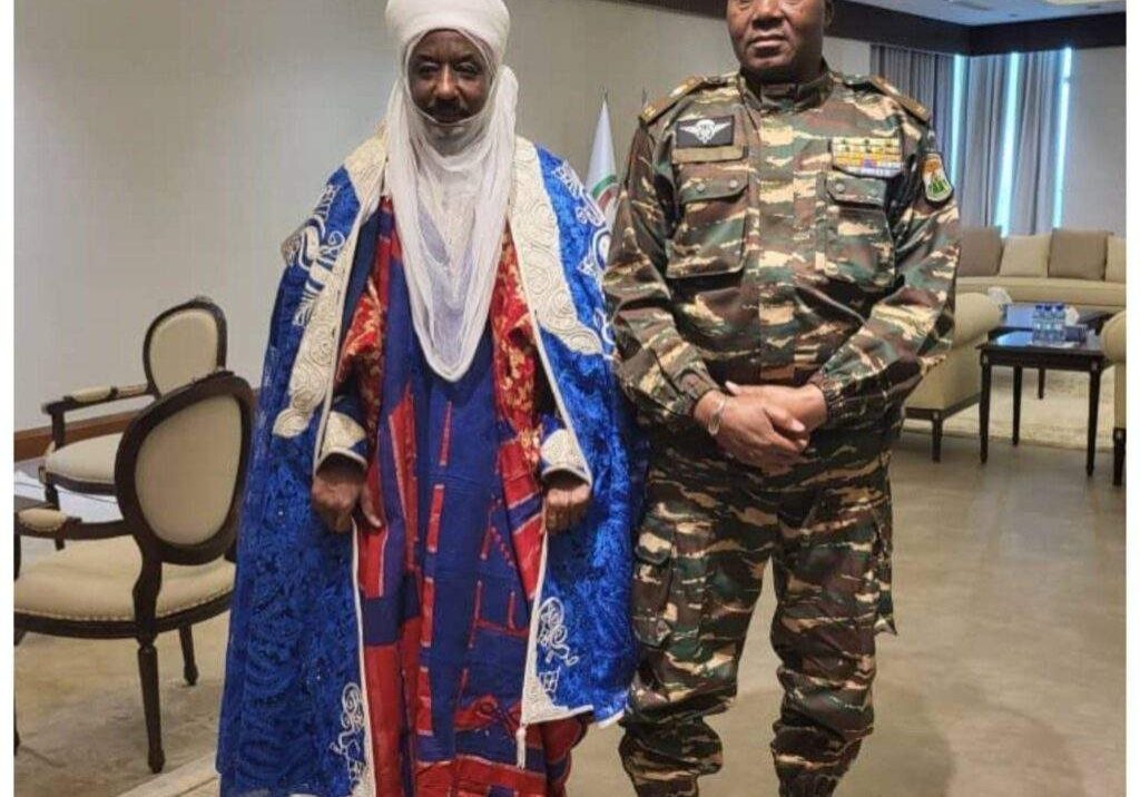 91180 emir sanusi meets niger coup leaders 91180 emir sanusi meets niger coup leaders