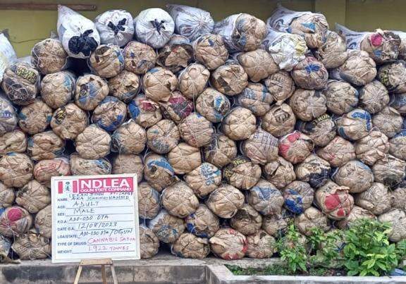 92682 nigerias anti narcotics agency captures drug kingpins in lagos
