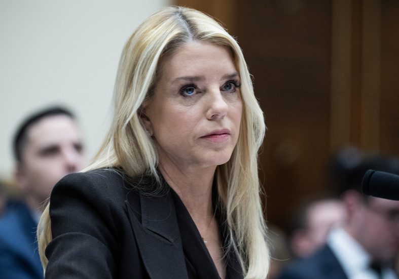 Trump’s attorney general moves into military housing over threats – media — RT World News