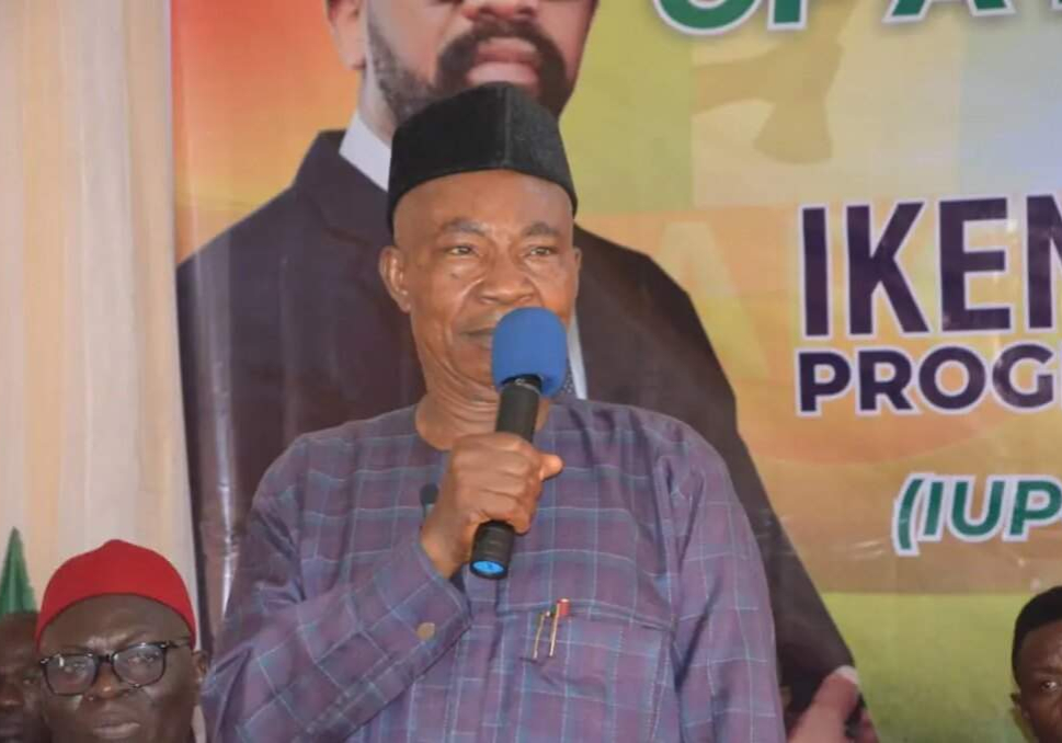 APC welcomes 2950 PDP APGA YPP executive members supporters in APC welcomes 2950 PDP APGA YPP executive members supporters in