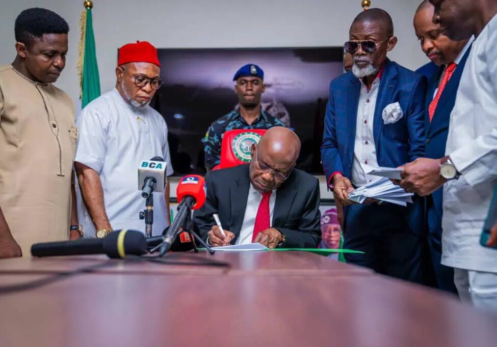 Abia: Gov Otti signs N750bn budget for 2025 Abia: Gov Otti signs N750bn budget for 2025