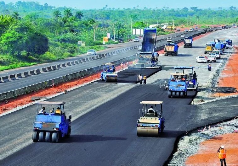 Vandals sabotaging Abuja-Kaduna-Kano road project -- FG cries out — Daily Nigerian