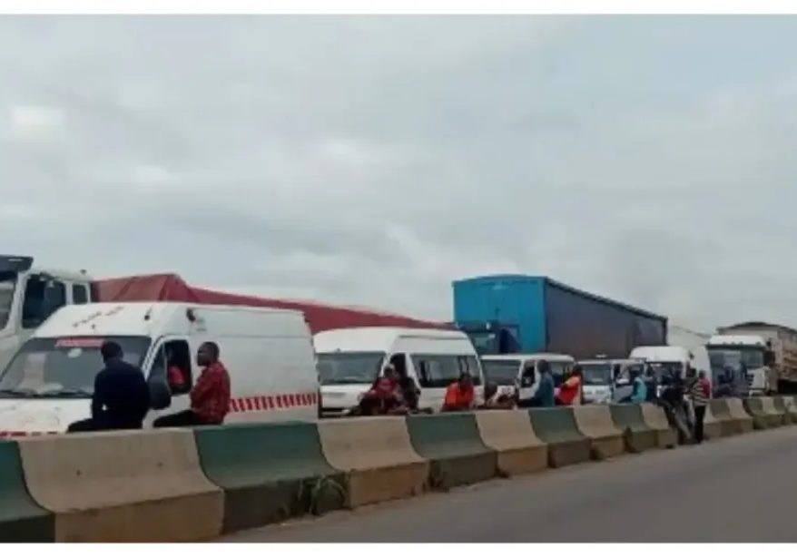 Abuja-Lokoja Highway Gridlock Eases with New Traffic Lane Abuja-Lokoja highway gridlock eases as FRSC opens 2nd lane