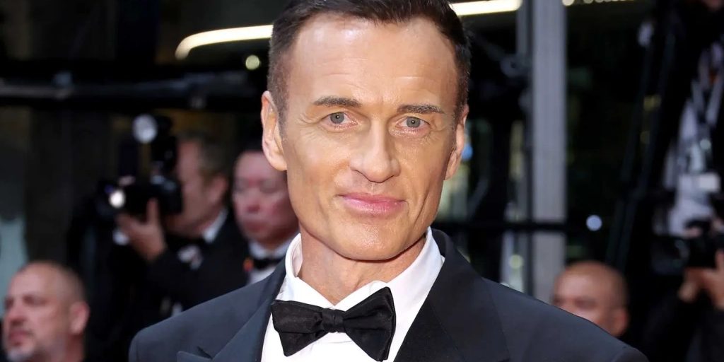 Actor Julian McMahon dies amid battle with cancer