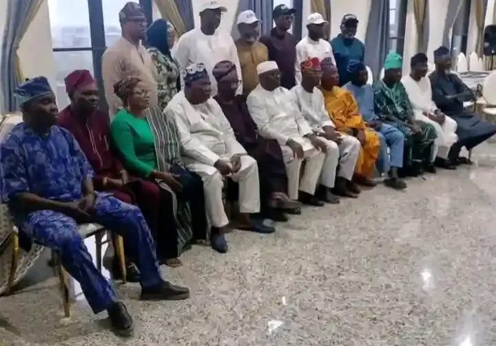 Adelabu Settles APC Ibadan North Primary Feud Pre-Bye-Election Bye-election: Tinubu's minister, Adelabu meets aggrieved APC aspirants [PHOTOS
