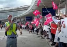 Air Canada Flight Attendants Defy Order, Continue Strike Amid Talks Air Canada Flight Attendants Vow To Continue Strike, Hold Talks