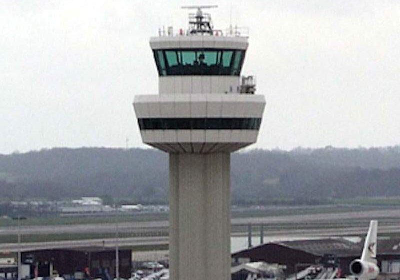 Air Traffic Controllers ATCs Air Traffic Controllers ATCs