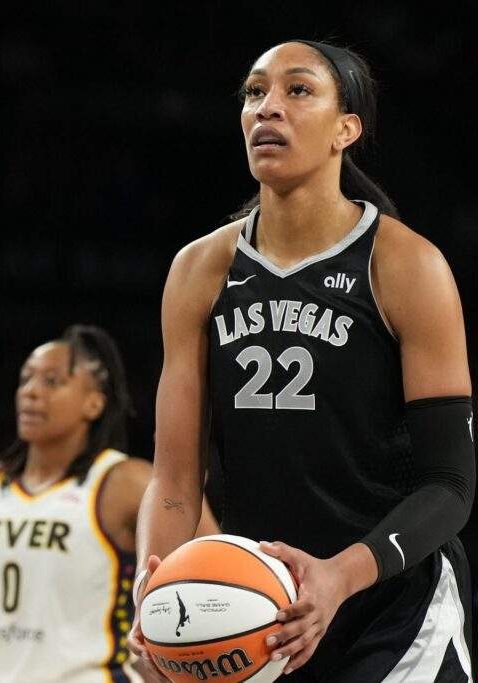 A'ja Wilson shatters single season scoring record