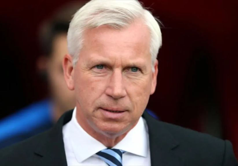 EPL: Alan Pardew predicts top team that could be relegated next season