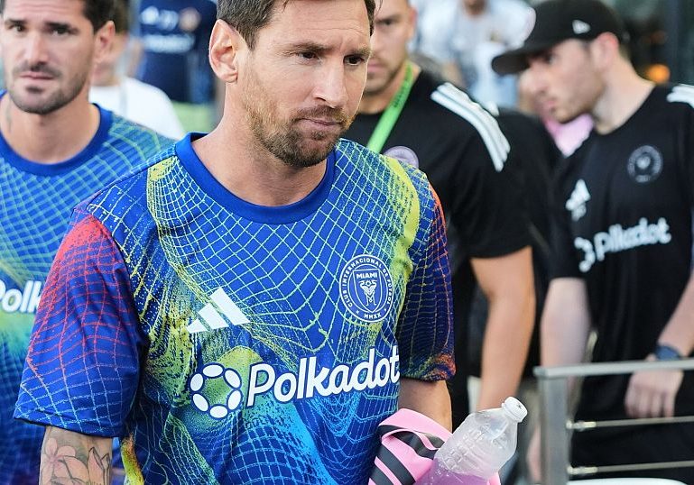 Angolan Groups Urge Messi to Cancel Match Over Human Rights Angolan civil groups urge cancellation of Messi's friendly match