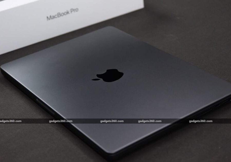 Apple Delays Foldable MacBook Due to Technical Challenges Apple Delays Foldable MacBook Due to Technical Challenges