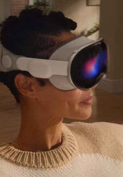 Apples Cheaper Vision Headset May Use Lower Res Displays