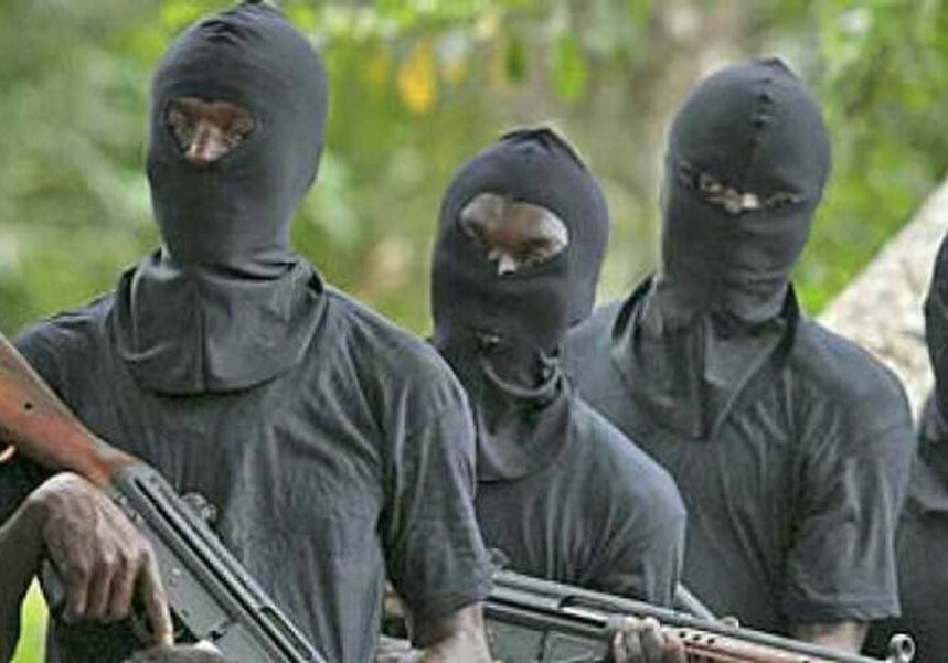 Armed robbers defy Gov Otu's new security outfit, launch house to house attacks