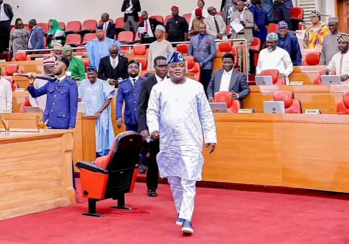 Atiku slams Tinubu over silence on Lagos assembly crisis Atiku slams Tinubu over silence on Lagos assembly crisis