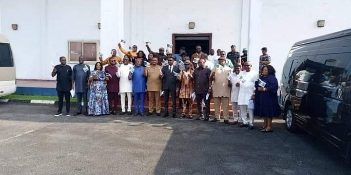 BREAKING 27 Rivers Assembly members defect to APC BREAKING 27 Rivers Assembly members defect to APC
