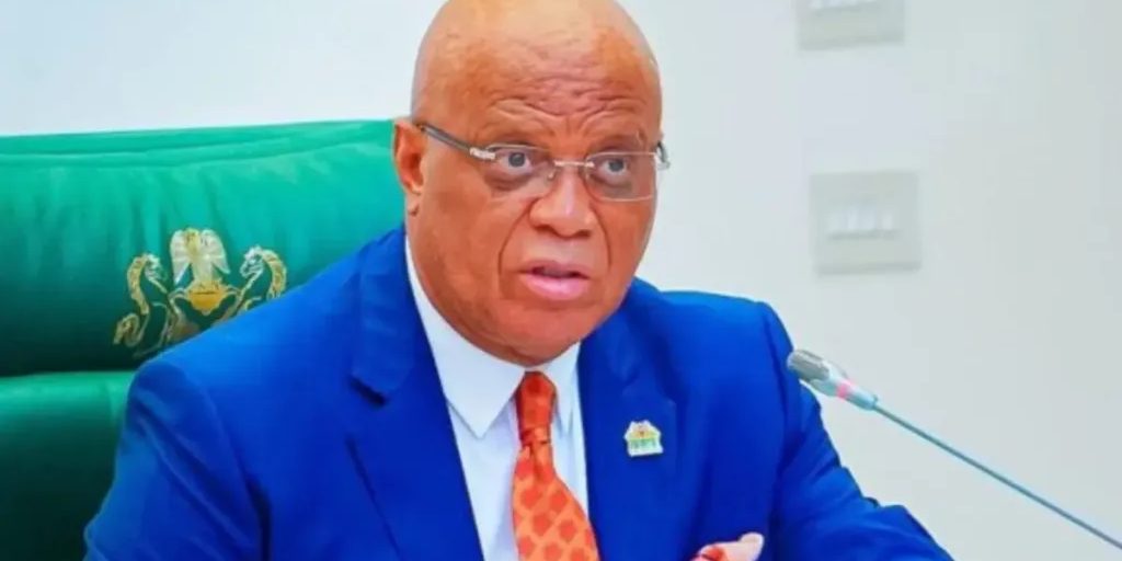 BREAKING: Akwa Ibom gov, Umo Eno finally dumps PDP, defects BREAKING: Akwa Ibom gov, Umo Eno finally dumps PDP, defects to APC
