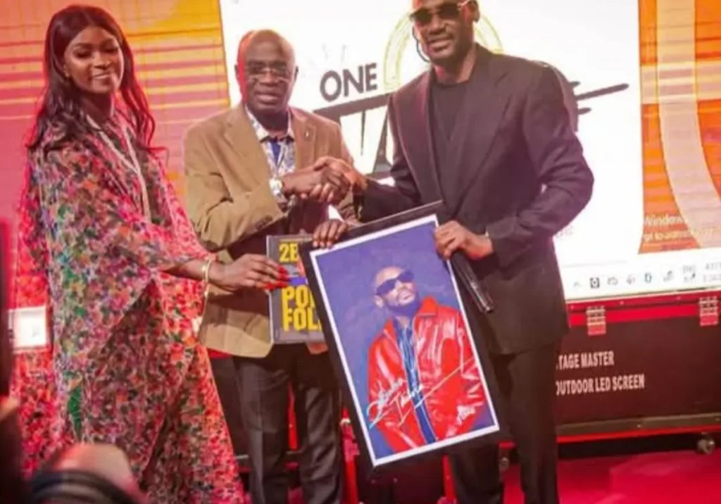 Gov Alia in induction dinner with 2Face, wife Natasha, other Benue artistes