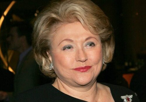 Bestselling 'Woman Of Substance' Author Barbara Taylor Bradford Dies At Bestselling 'Woman Of Substance' Author Barbara Taylor Bradford Dies At 91