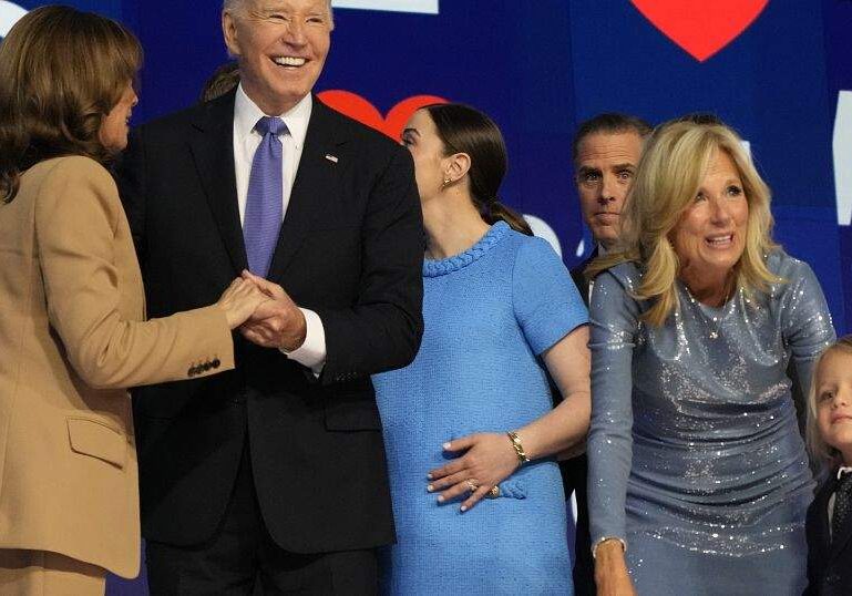 Biden Steeps Aside for Harris, Urges Democratic Party Unity Biden Steeps Aside for Harris, Urges Democratic Party Unity