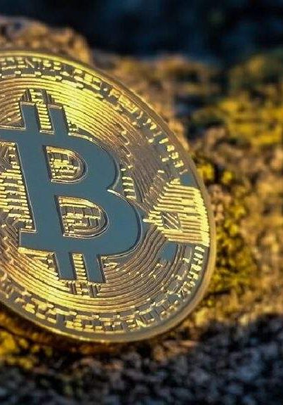 Bitcoin Prices Hold Above $62,000 Despite Market Volatility