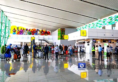 British Airways Bars 58 Abuja-London Passengers Over Faulty Door 58 Abuja-London Passengers Denied Boarding On British Airways Over Faulty Door • Channels Television