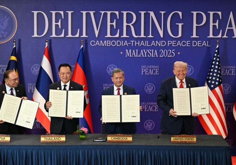Cambodia Thailand sign ceasefire deal Thailand and Cambodia ink ceasefire deal (VIDEO) — RT World News