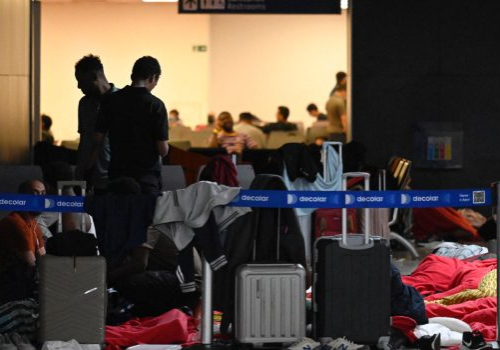Canada Cuts Immigration Amid Decline in Public Support Canada Cuts Immigration Amid Decline in Public Support