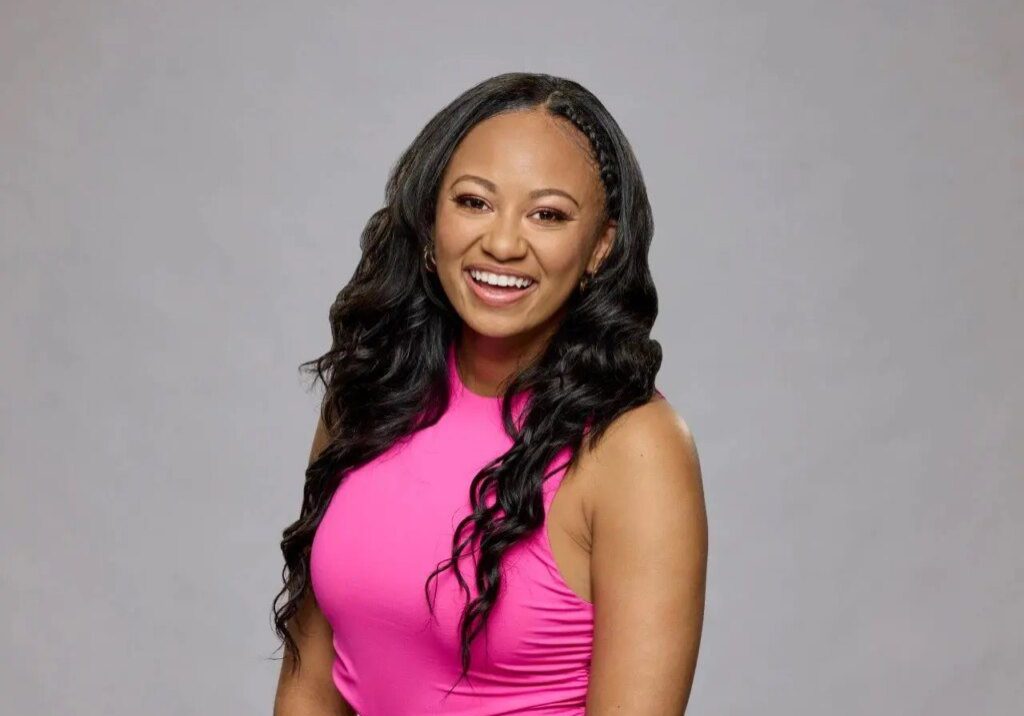 Chelsie Wins Big Brother 26: $750,000 Prize! Chelsie Wins Big Brother 26: $750,000 Prize!