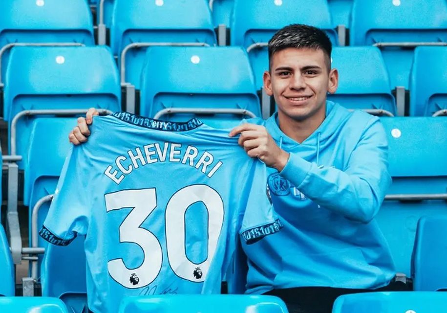 Claudio Echeverri discloses who convinced him to join Manchester City