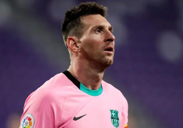 Daily Mails Top 10 Footballers of All Time Messi Claims Daily Mails Top 10 Footballers of All Time Messi Claims