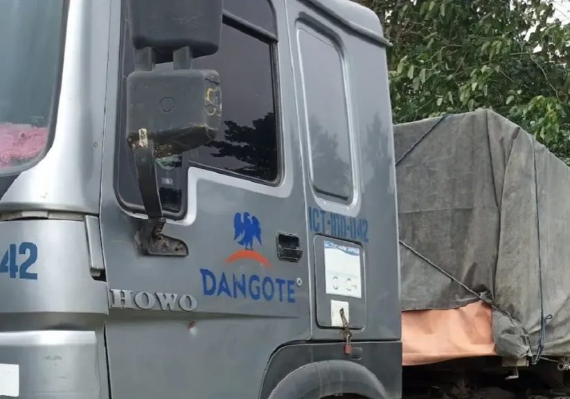 Dangote warns truck operators against logo misuse Dangote warns against unauthorized use of logo