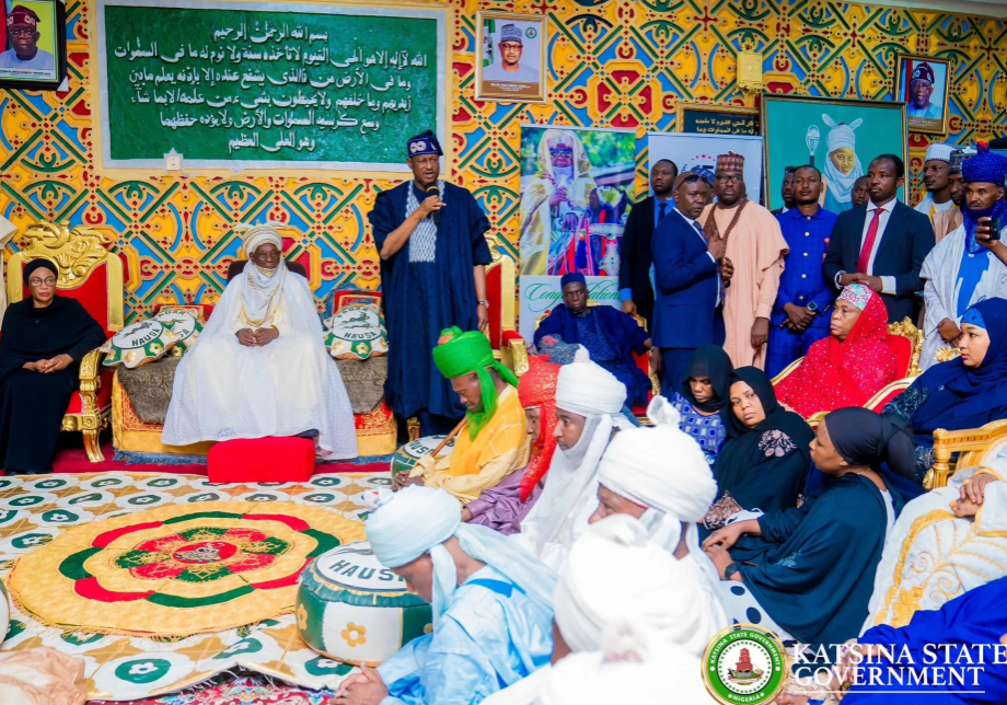 Emir of Daura orders First Lady, other guests to chant "Tinubu, Tinubu, Tinubu in 2027" — Daily Nigerian